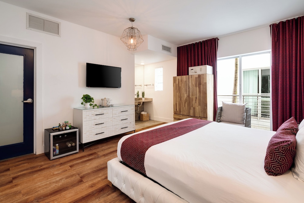 Catalina Hotel & Beach Club — Hotel rooms in Miami, Florida