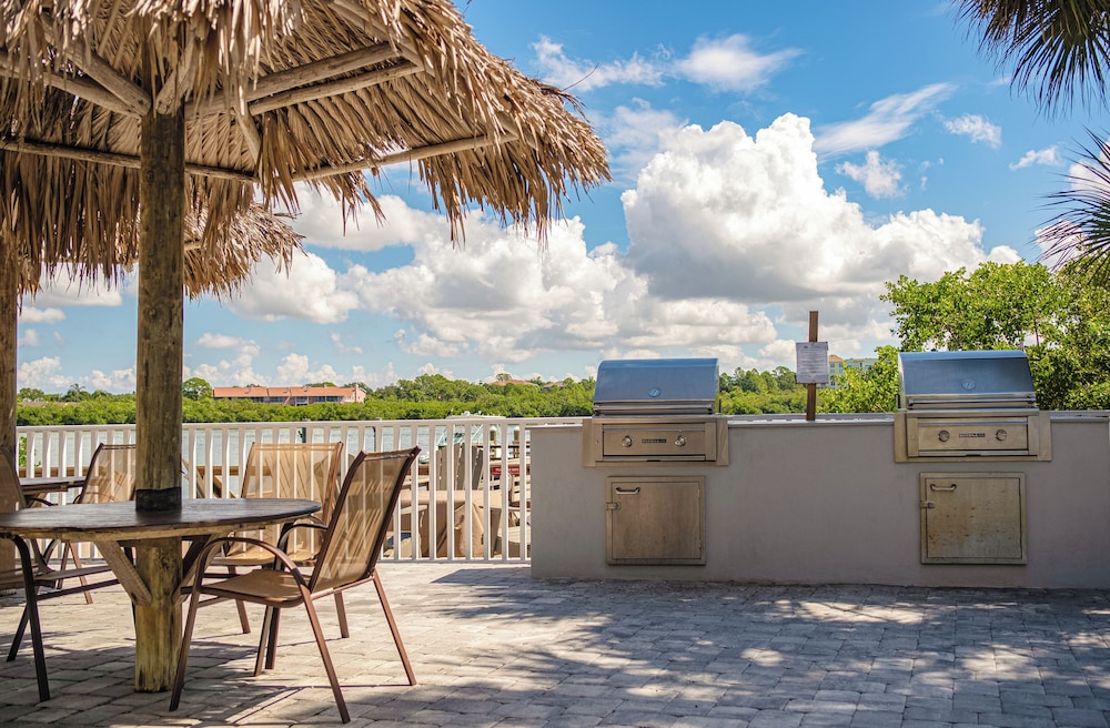 The Fold Hotels Indian Shores — Restaurant & bars in Indian Shores, Florida