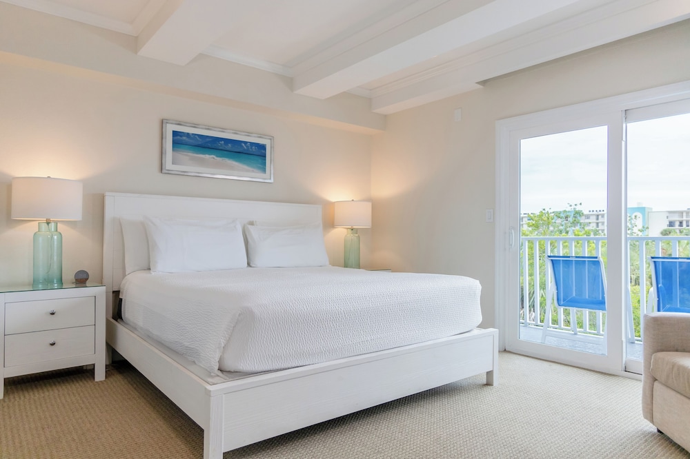 The Fold Hotels Indian Shores — Hotel rooms in Indian Shores, Florida
