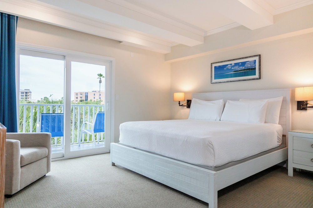 The Fold Hotels Indian Shores — Hotel rooms in Indian Shores, Florida