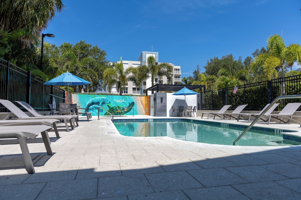 The Fold Hotels Indian Shores — Swimming pool in Indian Shores, Florida