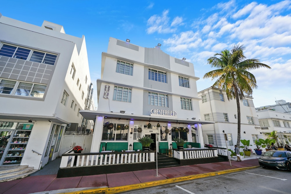 Chesterfield Hotel & Suites — Hotel building in Miami, Florida