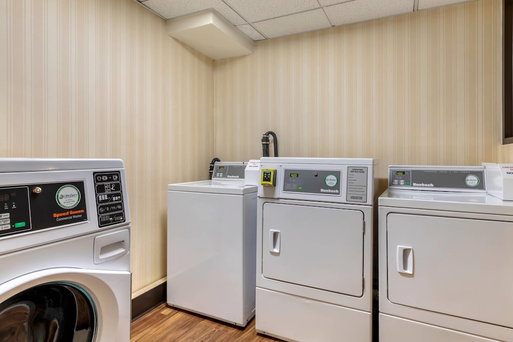 Clarion Hotel Anaheim Resort — Sports & recreation in Anaheim, California