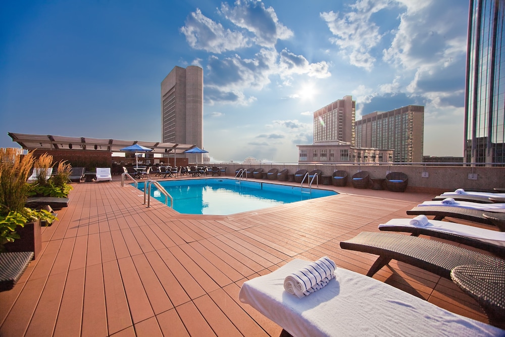 The Colonnade Hotel Back Bay — Swimming pool in Boston, Massachusetts