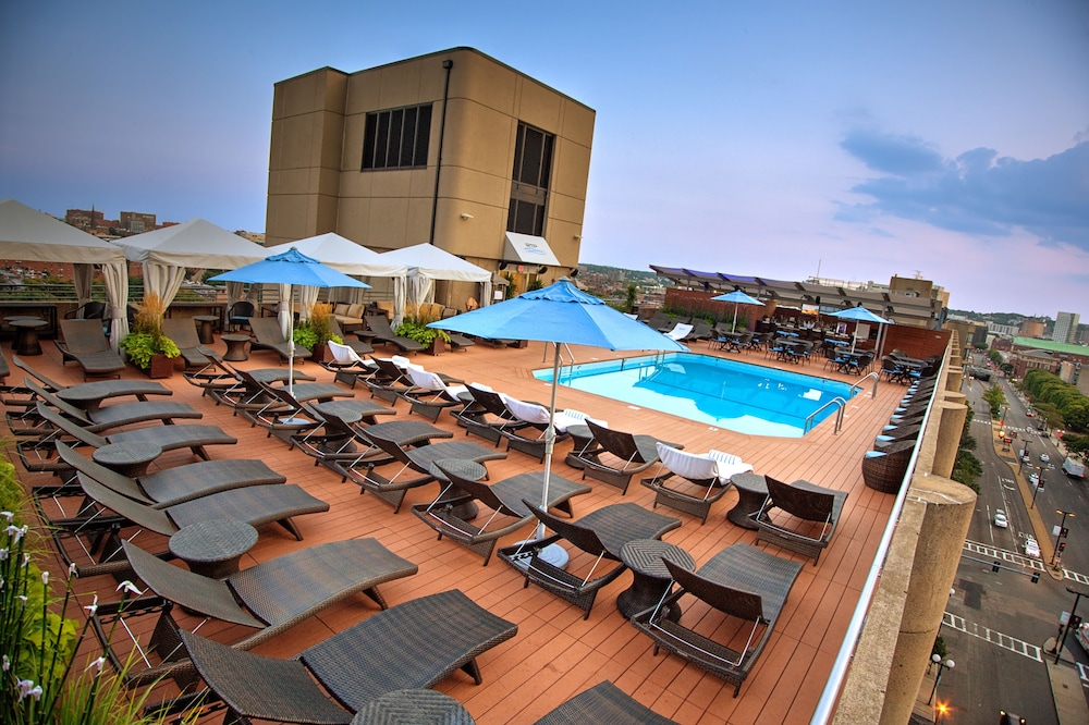 The Colonnade Hotel Back Bay — Swimming pool in Boston, Massachusetts