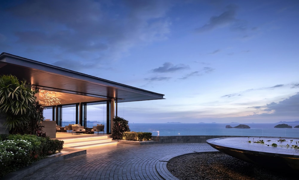 Conrad Koh Samui — Restaurant & bars in Taling Ngam, Surat Thani