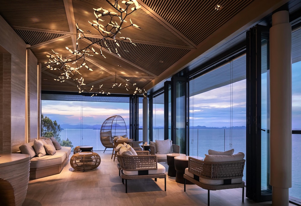 Conrad Koh Samui — Restaurant & bars in Taling Ngam, Surat Thani