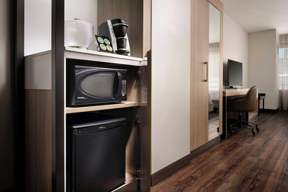 SpringHill Suites by Marriott New Orleans Downtown/Canal Street — Hotel rooms in New Orleans, Louisiana