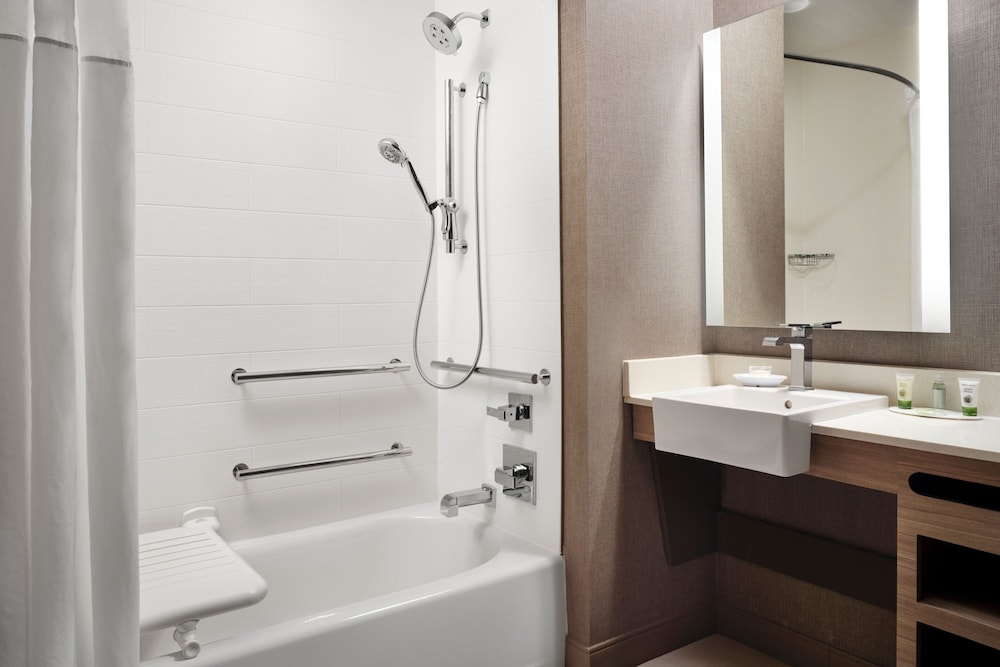 SpringHill Suites by Marriott New Orleans Downtown/Canal Street — Hotel rooms in New Orleans, Louisiana