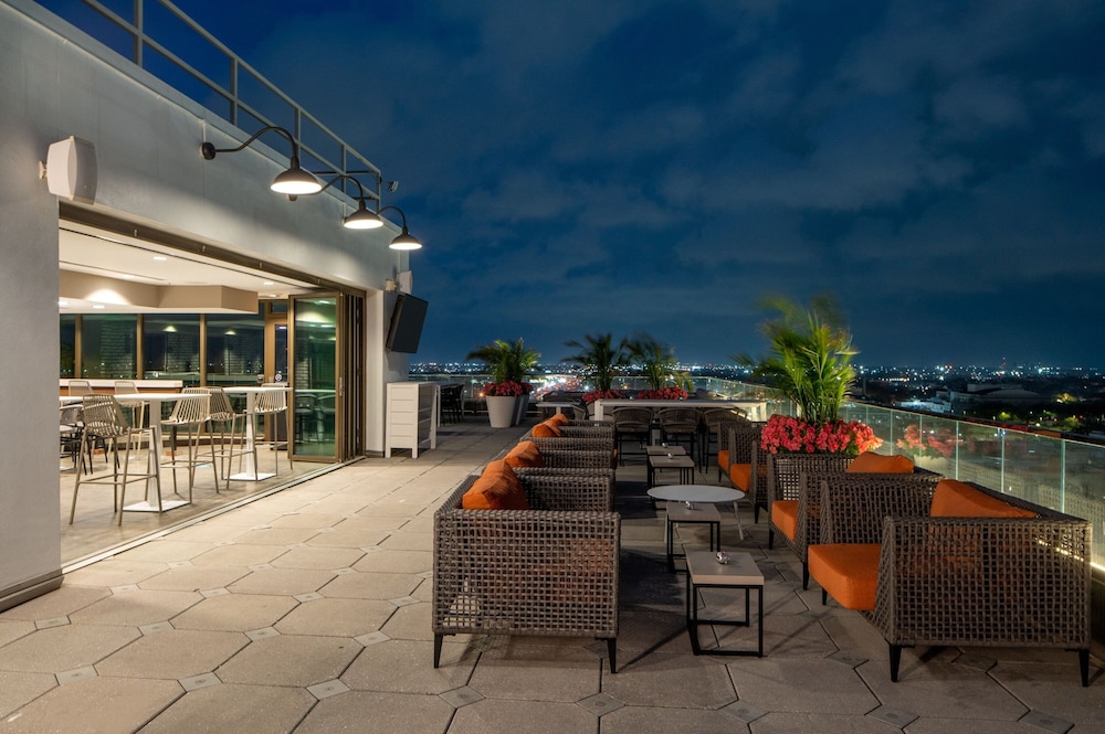 SpringHill Suites by Marriott New Orleans Downtown/Canal Street — Restaurant & bars in New Orleans, Louisiana