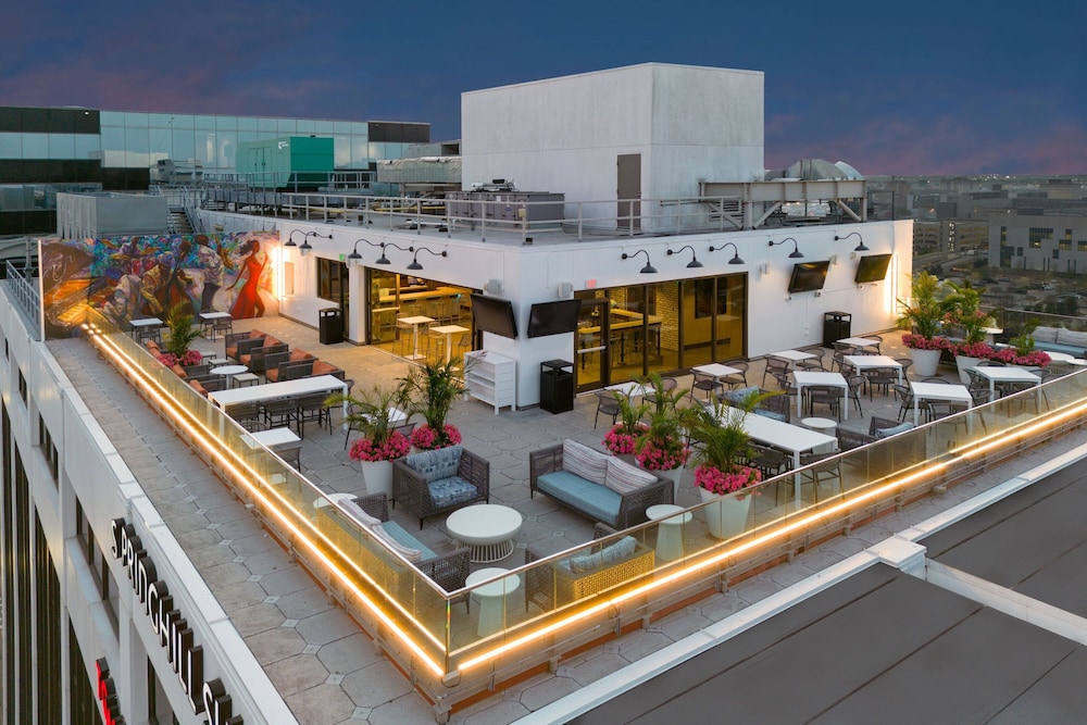 SpringHill Suites by Marriott New Orleans Downtown/Canal Street — Restaurant & bars in New Orleans, Louisiana