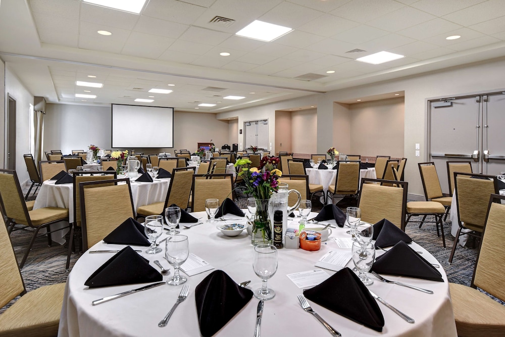 Hilton Garden Inn Ft Myers — Restaurant & bars in Fort Myers, Florida