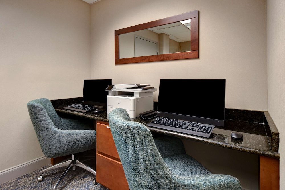Hilton Garden Inn Ft Myers — Hotel rooms in Fort Myers, Florida