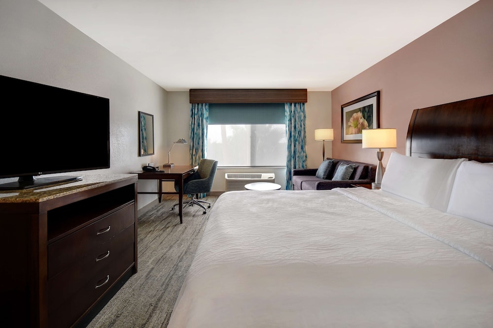 Hilton Garden Inn Ft Myers — Hotel rooms in Fort Myers, Florida