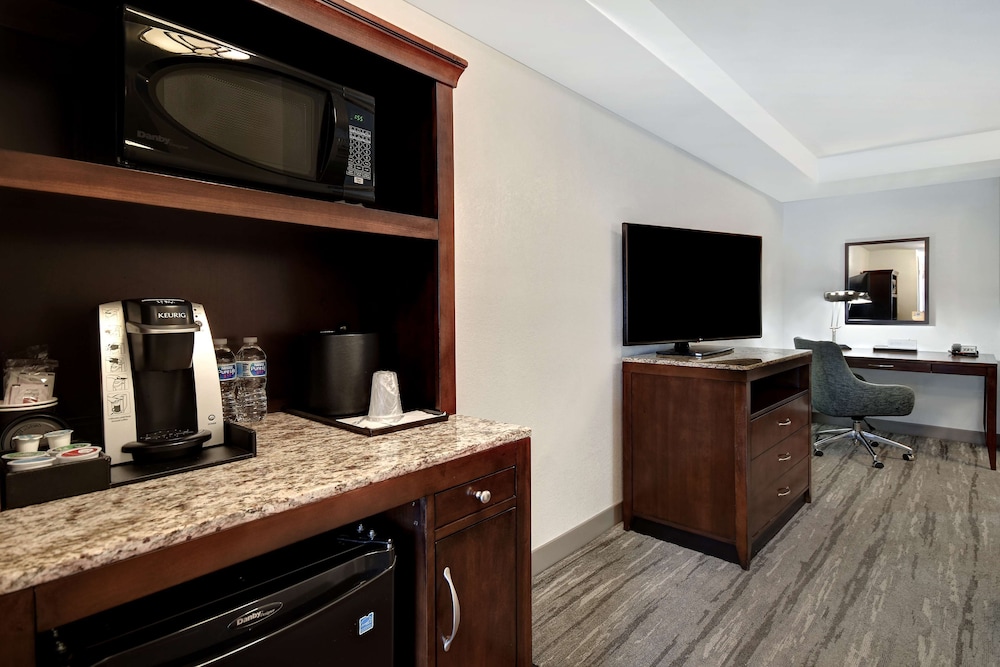 Hilton Garden Inn Ft Myers — Hotel rooms in Fort Myers, Florida
