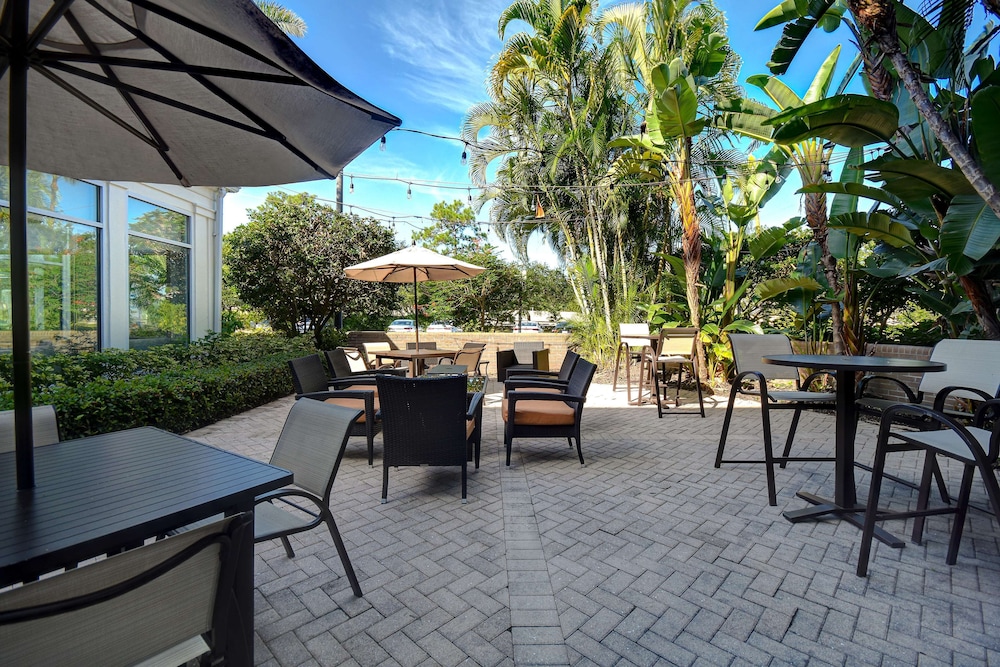 Hilton Garden Inn Ft Myers — Restaurant & bars in Fort Myers, Florida