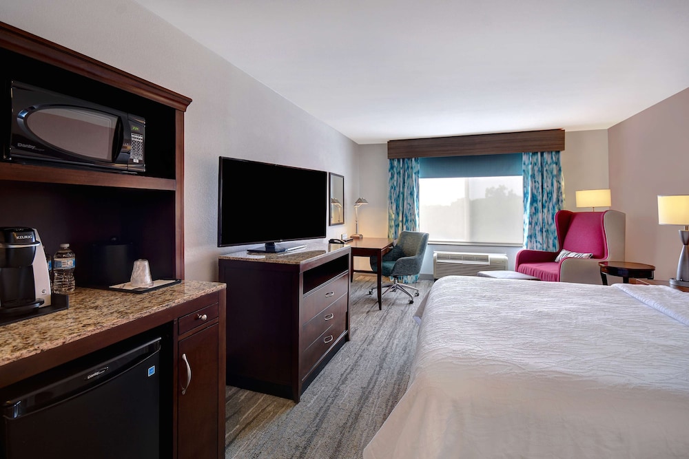 Hilton Garden Inn Ft Myers — Hotel rooms in Fort Myers, Florida