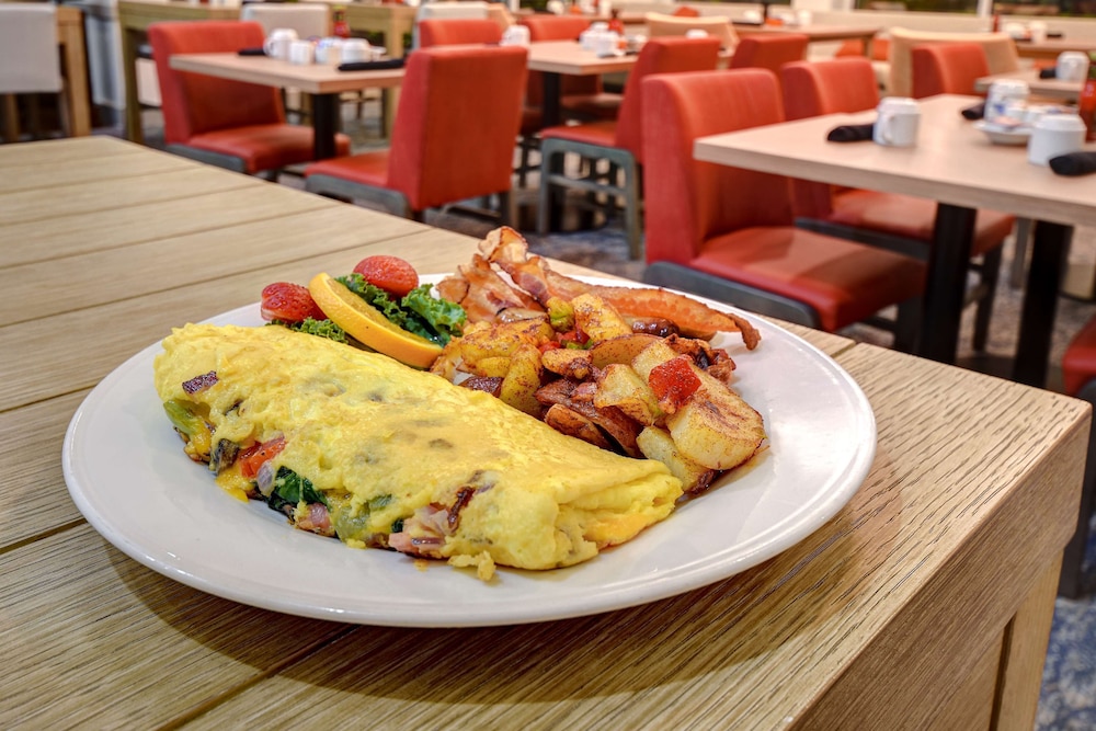 Hilton Garden Inn Ft Myers — Restaurant & bars in Fort Myers, Florida
