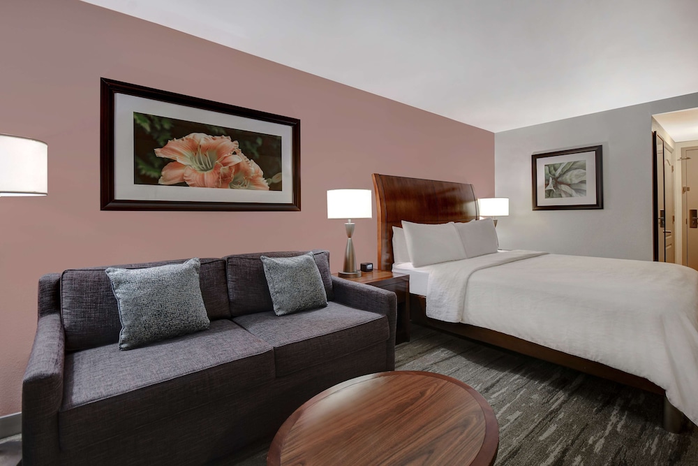 Hilton Garden Inn Ft Myers — Hotel rooms in Fort Myers, Florida