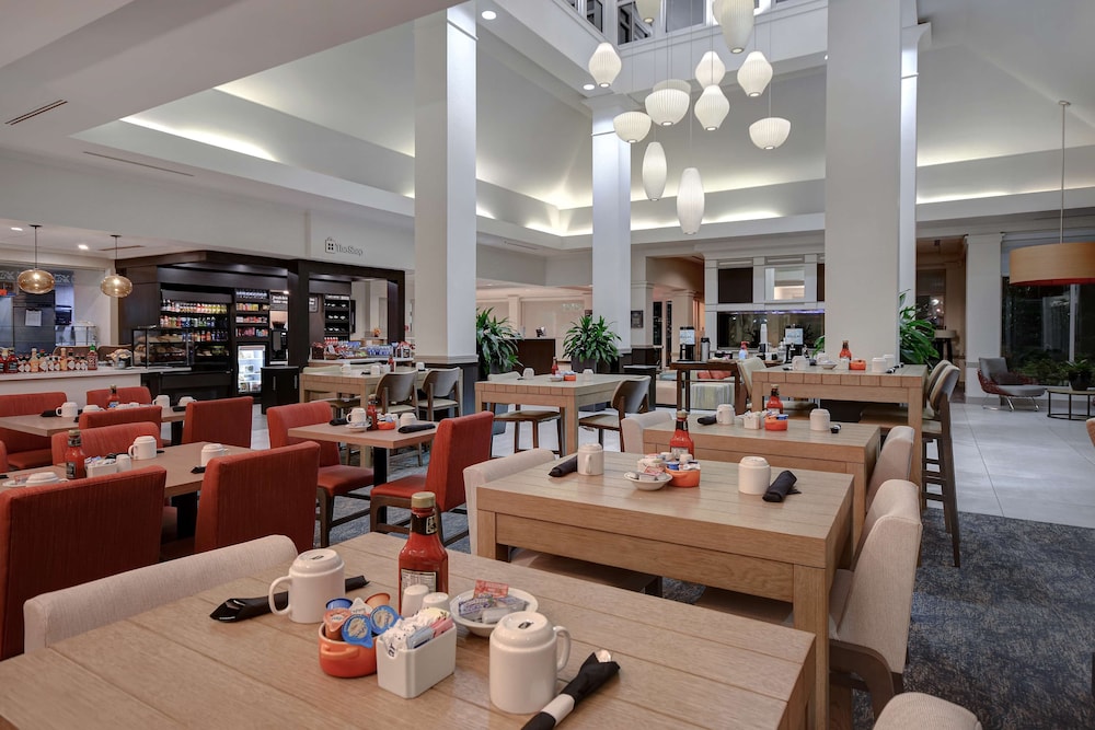 Hilton Garden Inn Ft Myers — Restaurant & bars in Fort Myers, Florida