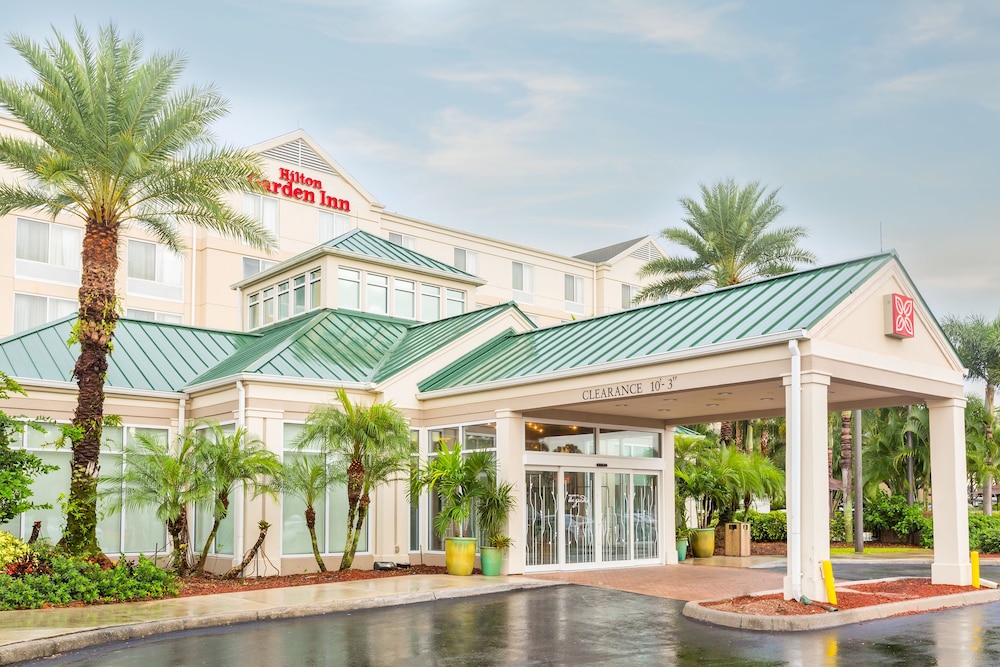 Hilton Garden Inn Ft Myers — Hotel building in Fort Myers, Florida