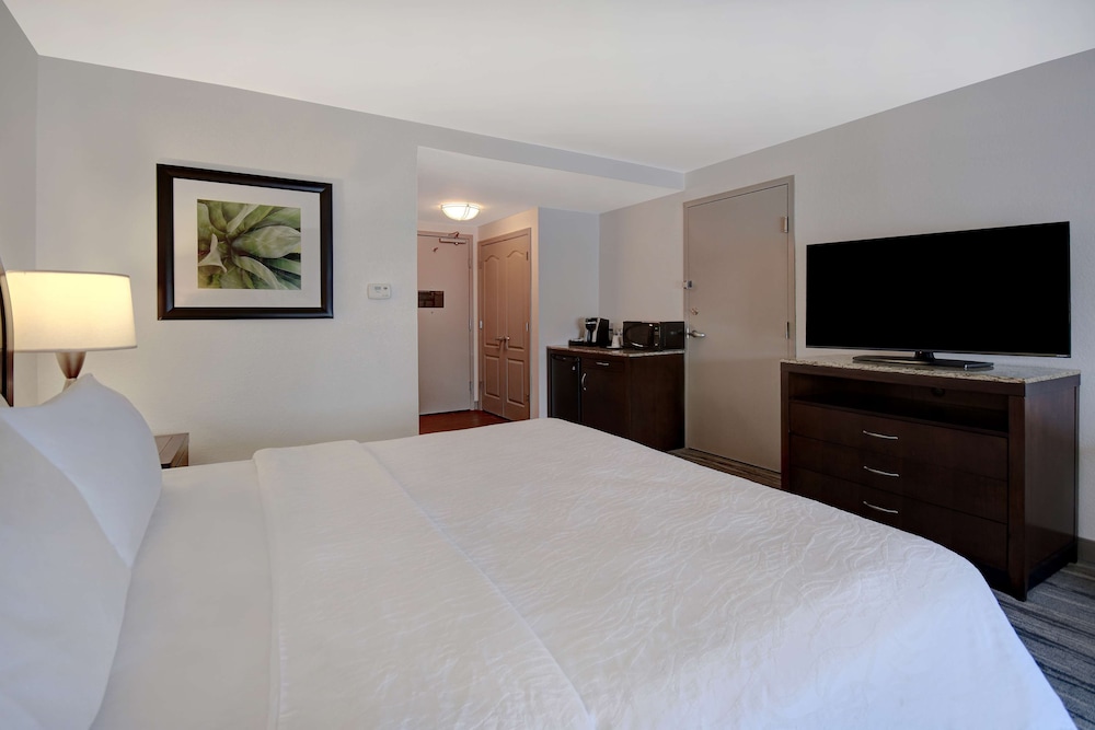 Hilton Garden Inn Ft Myers — Hotel rooms in Fort Myers, Florida