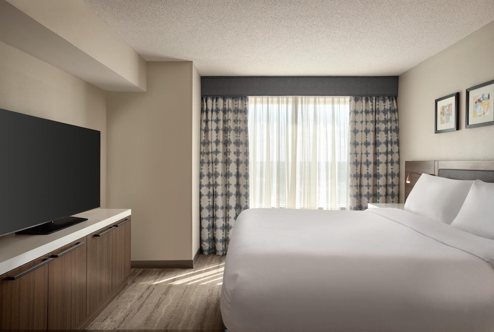 Hilton Garden Inn Fort Myers Airport/FGCU — Hotel rooms in Fort Myers, Florida