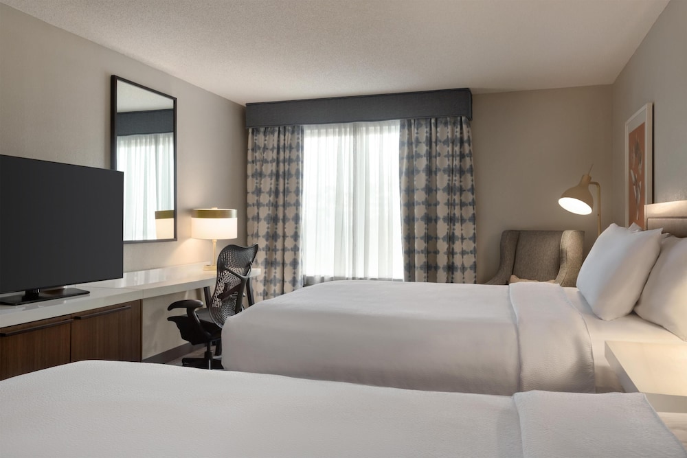 Hilton Garden Inn Fort Myers Airport/FGCU — Hotel rooms in Fort Myers, Florida