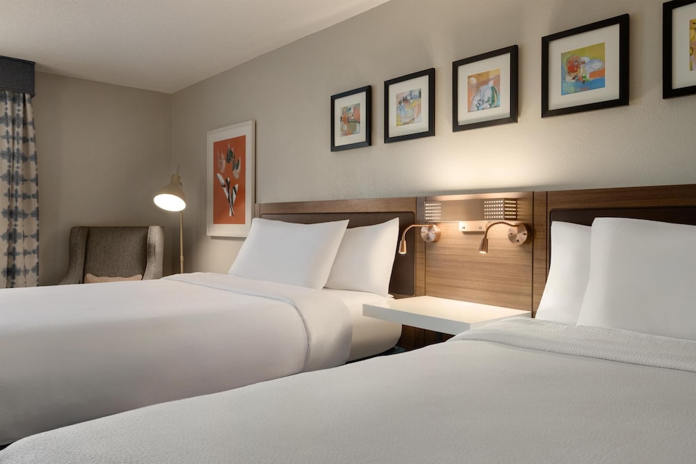 Hilton Garden Inn Fort Myers Airport/FGCU — Hotel rooms in Fort Myers, Florida