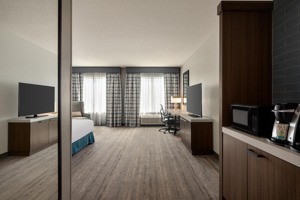 Hilton Garden Inn Fort Myers Airport/FGCU — Hotel rooms in Fort Myers, Florida