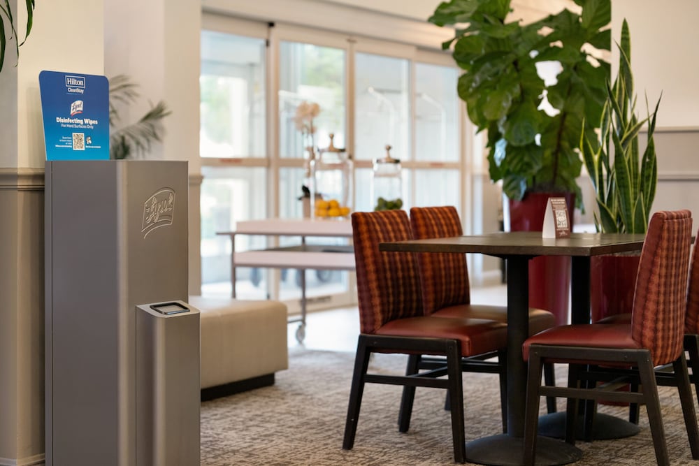 Hilton Garden Inn Fort Myers Airport/FGCU — Restaurant & bars in Fort Myers, Florida