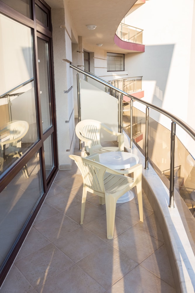 Hotel Saint Valentine — Hotel rooms in Sunny Beach, Burgas Region