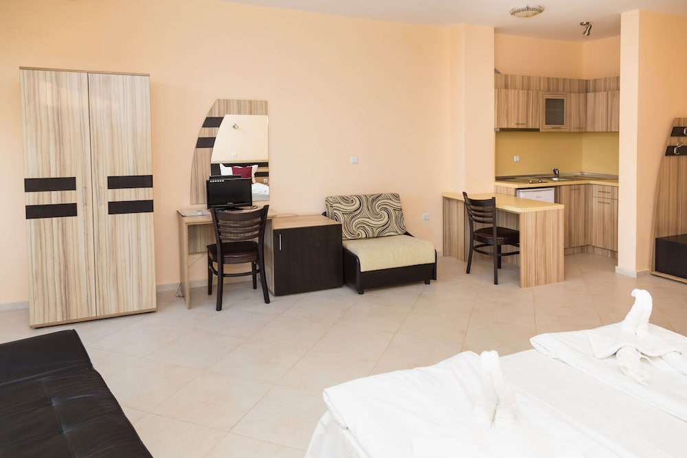 Hotel Saint Valentine — Hotel rooms in Sunny Beach, Burgas Region