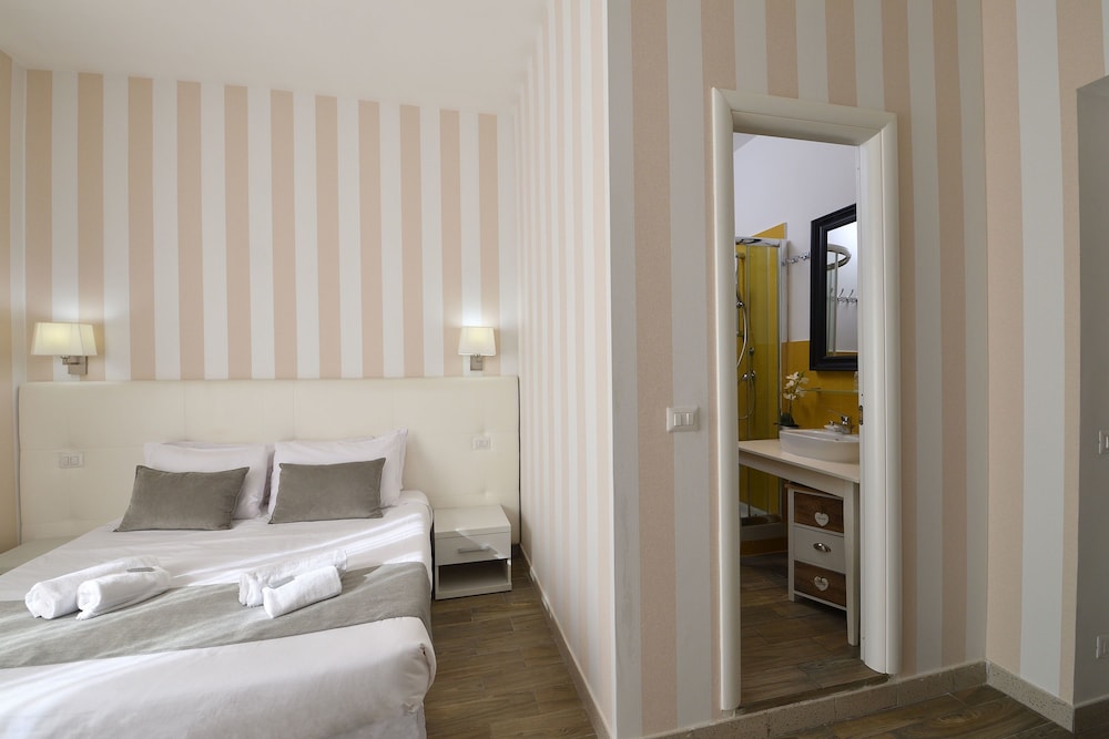 Vatican Nausicaa — Hotel rooms in Rome, Lazio
