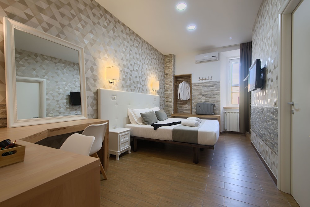 Vatican Nausicaa — Hotel rooms in Rome, Lazio