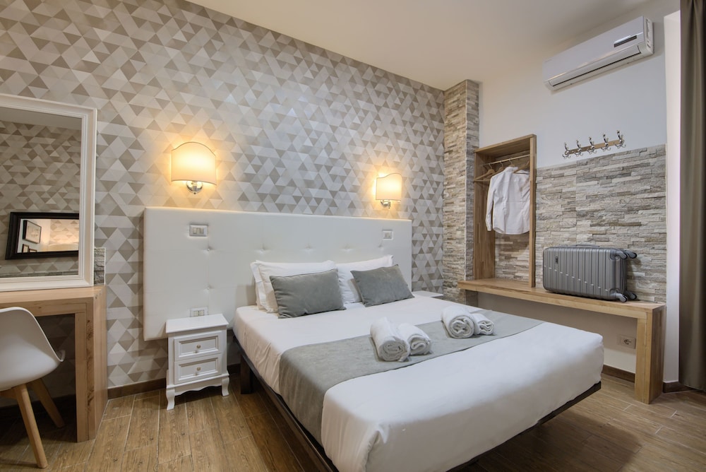Vatican Nausicaa — Hotel rooms in Rome, Lazio