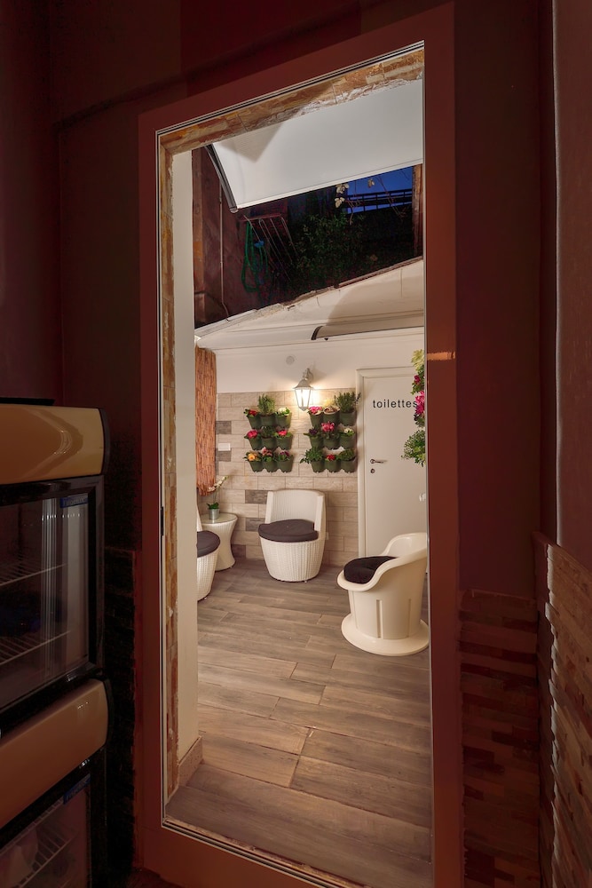 Vatican Nausicaa — Restaurant & bars in Rome, Lazio