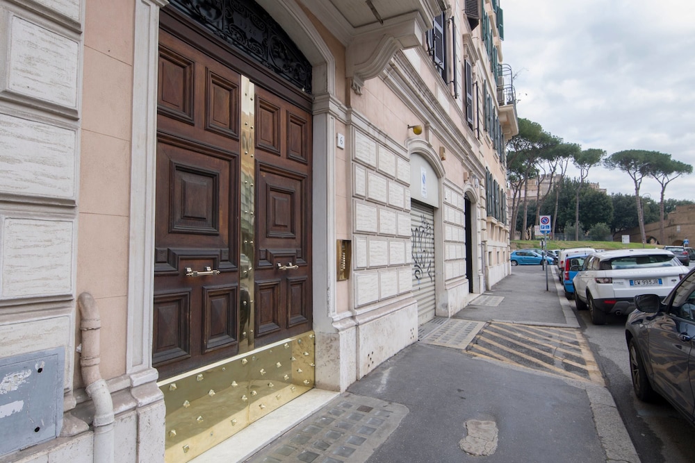 Vatican Nausicaa — Hotel building in Rome, Lazio