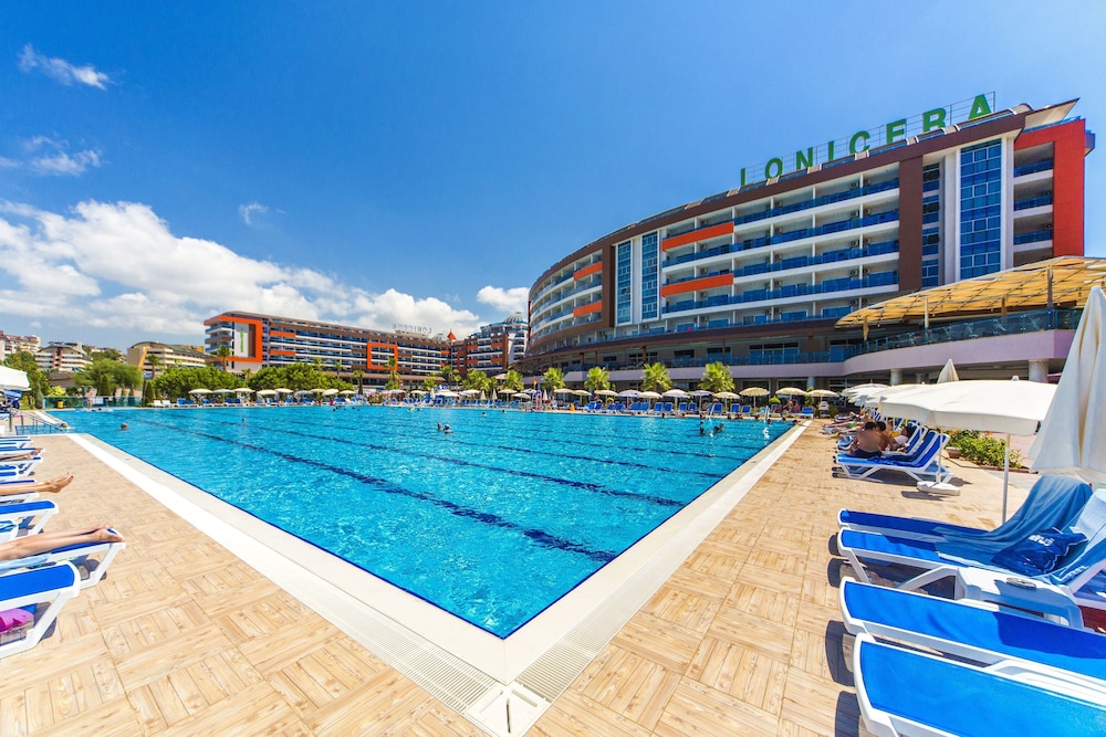 Lonicera Resort & Spa Hotel - zdjęcie 2