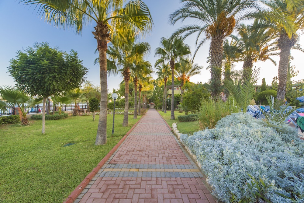 Lonicera Resort & Spa Hotel — Attractions in the area in Alanya