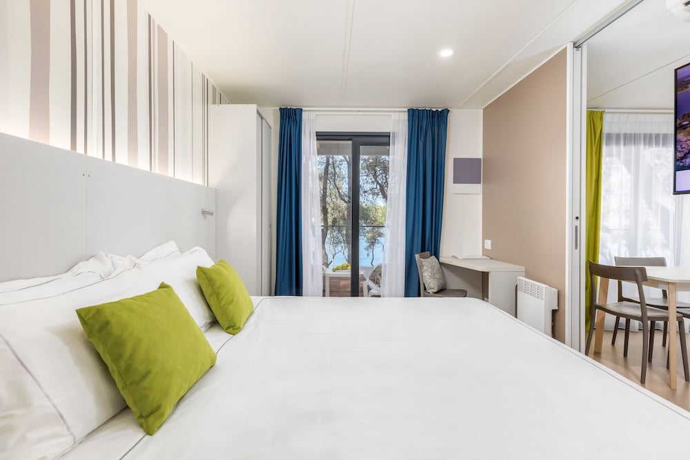 Arena Stoja Camping Homes — Hotel rooms in Pula, Istria