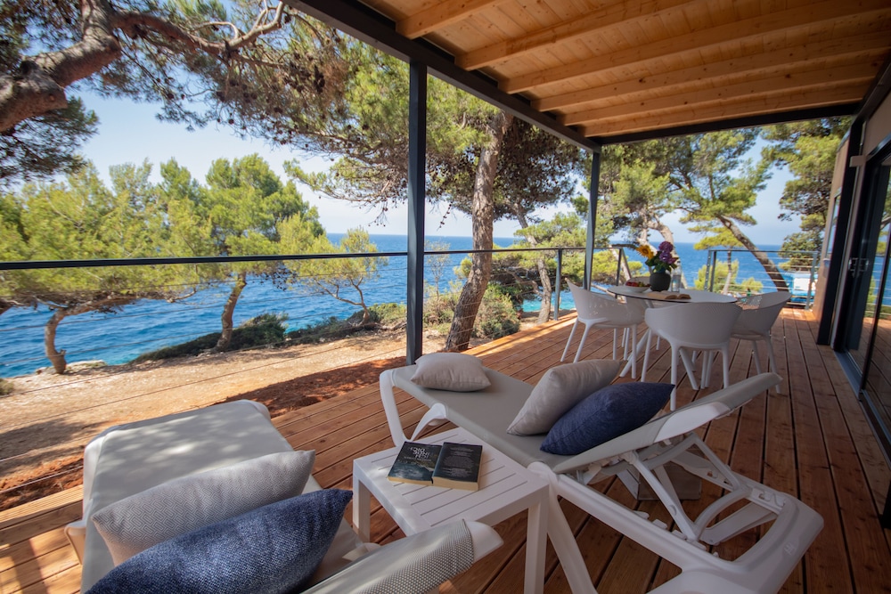 Arena Stoja Camping Homes — Hotel rooms in Pula, Istria