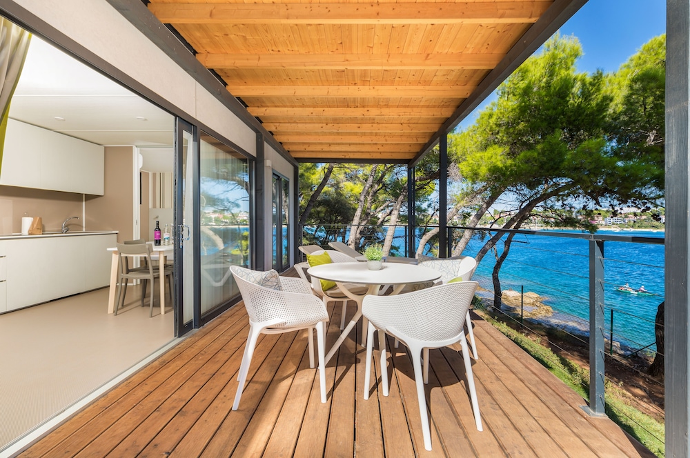 Arena Stoja Camping Homes — Hotel rooms in Pula, Istria