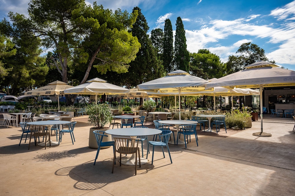 Arena Stoja Camping Homes — Restaurant & bars in Pula, Istria