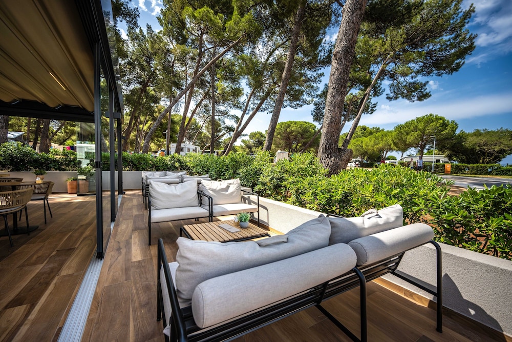 Arena Stoja Camping Homes — Restaurant & bars in Pula, Istria