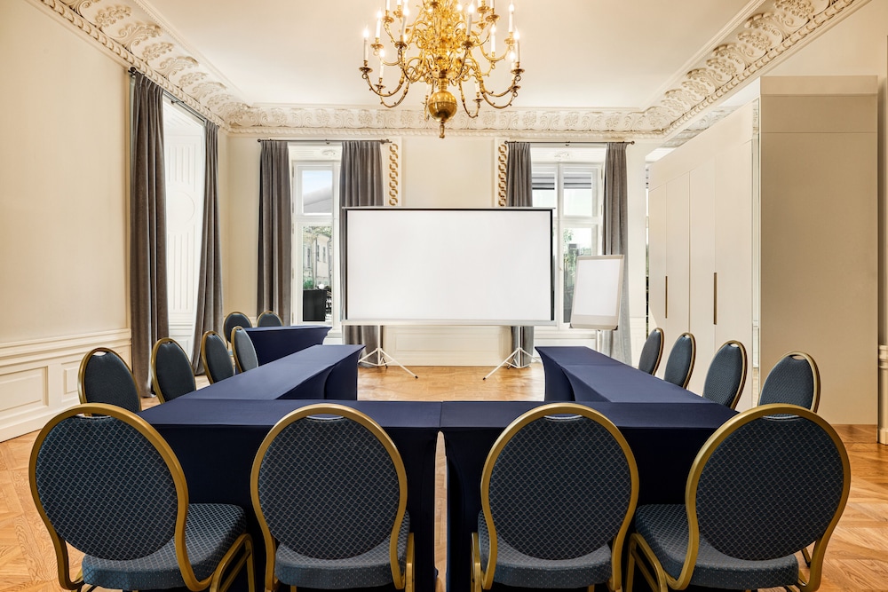 Wyndham Grand Krakow Old Town — Hotel building in Krakow, Lesser Poland