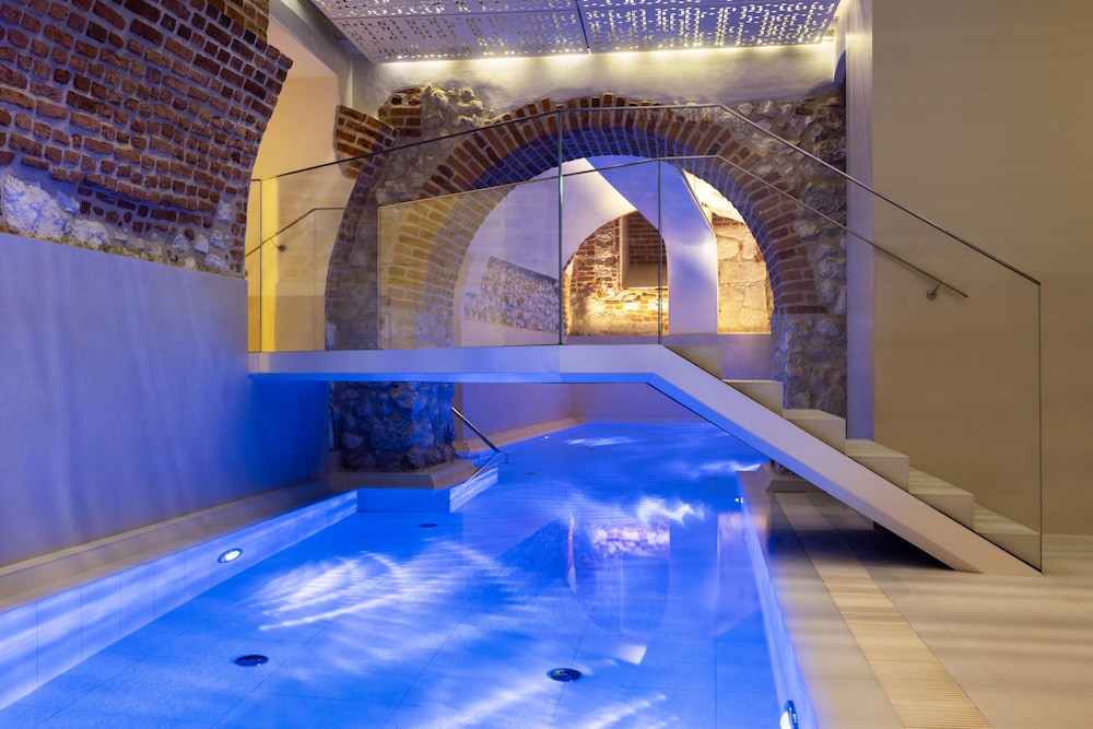 Wyndham Grand Krakow Old Town — Swimming pool in Krakow, Lesser Poland