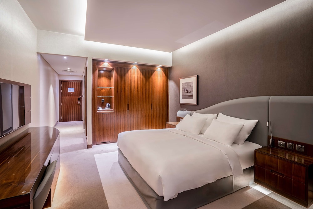 Radisson Blu Hotel Dubai Waterfront — Hotel rooms in Dubai