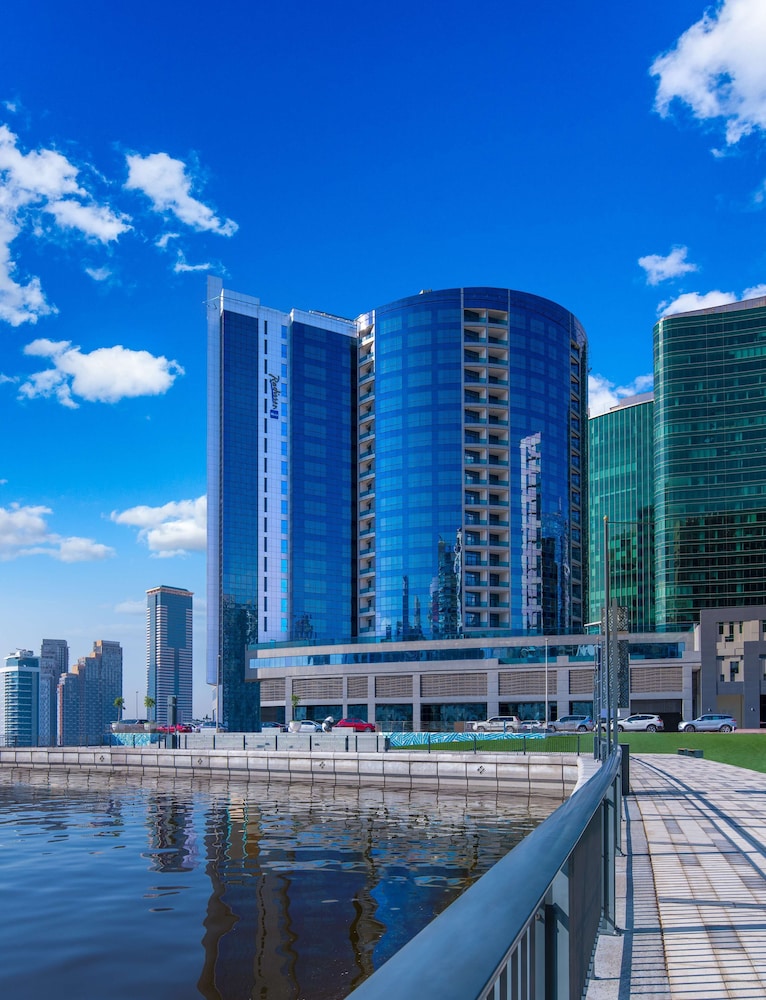 Radisson Blu Hotel Dubai Waterfront - zdjęcie 2