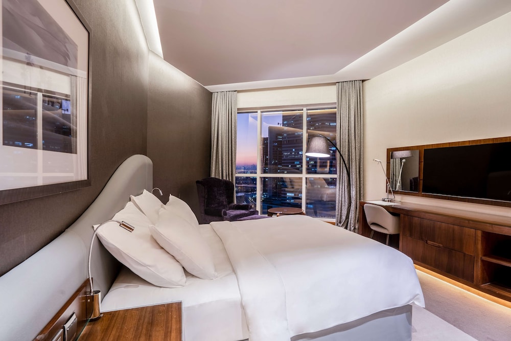 Radisson Blu Hotel Dubai Waterfront — Hotel rooms in Dubai